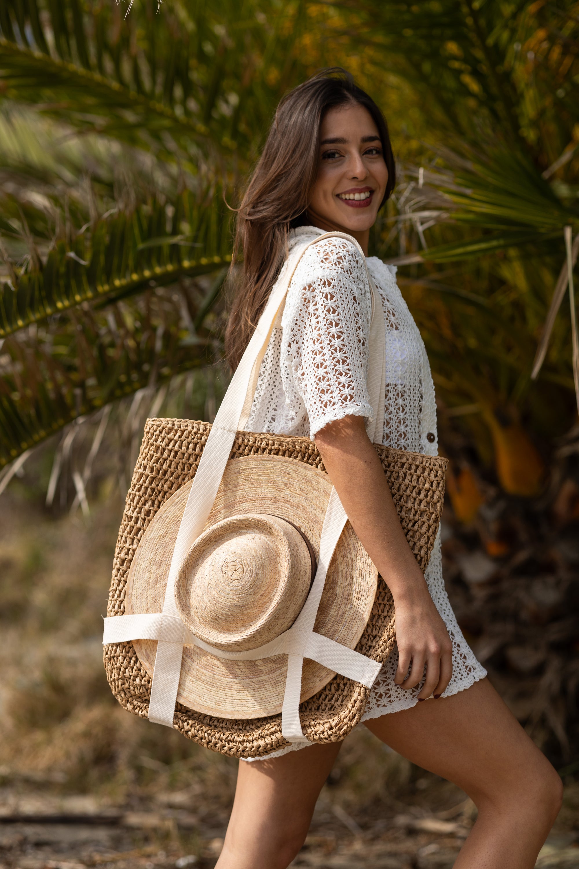 Straw Hat Carrying Large Tote / Tan