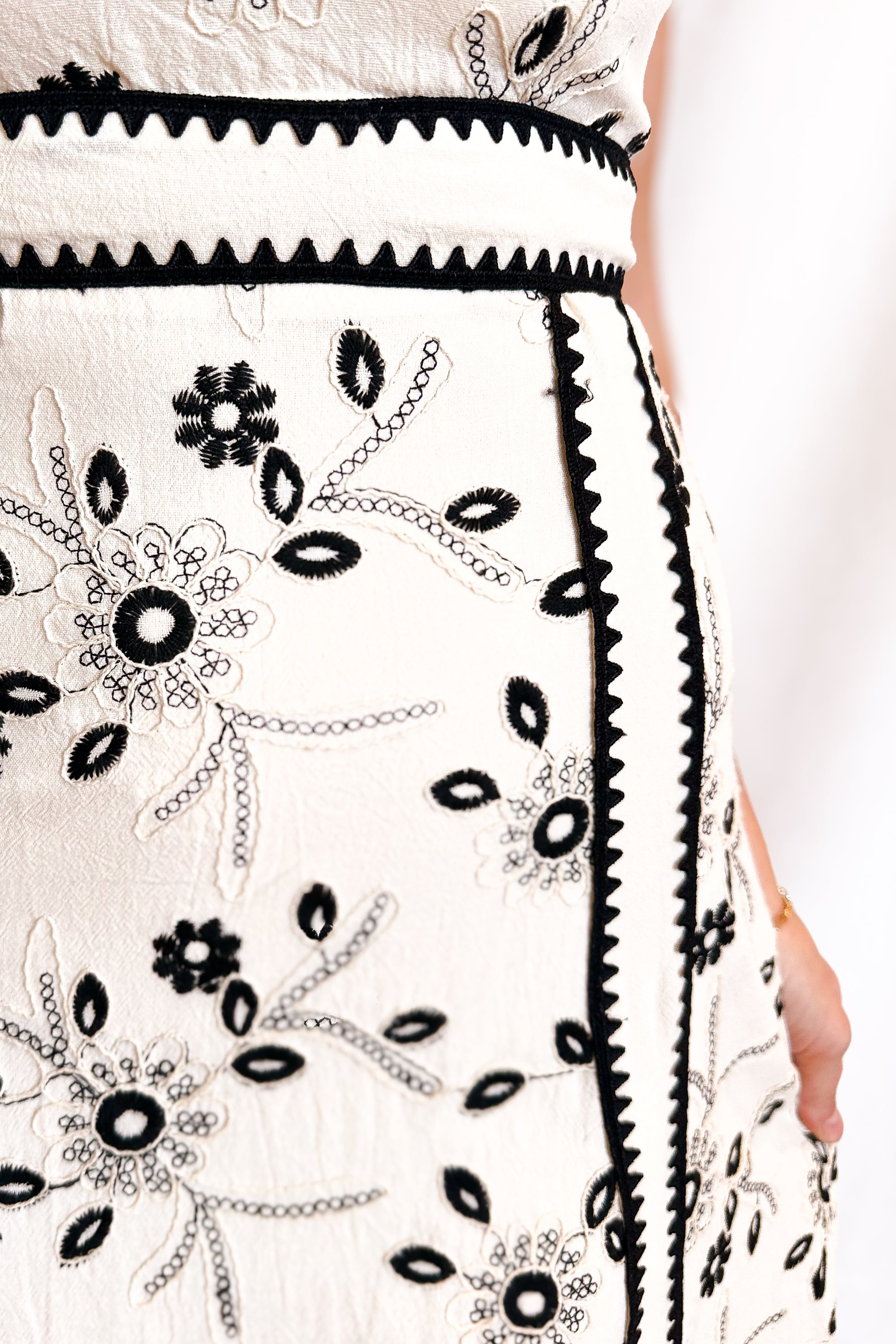 Black Embroidered Ric Rac Trim Maxi Dress / Natural