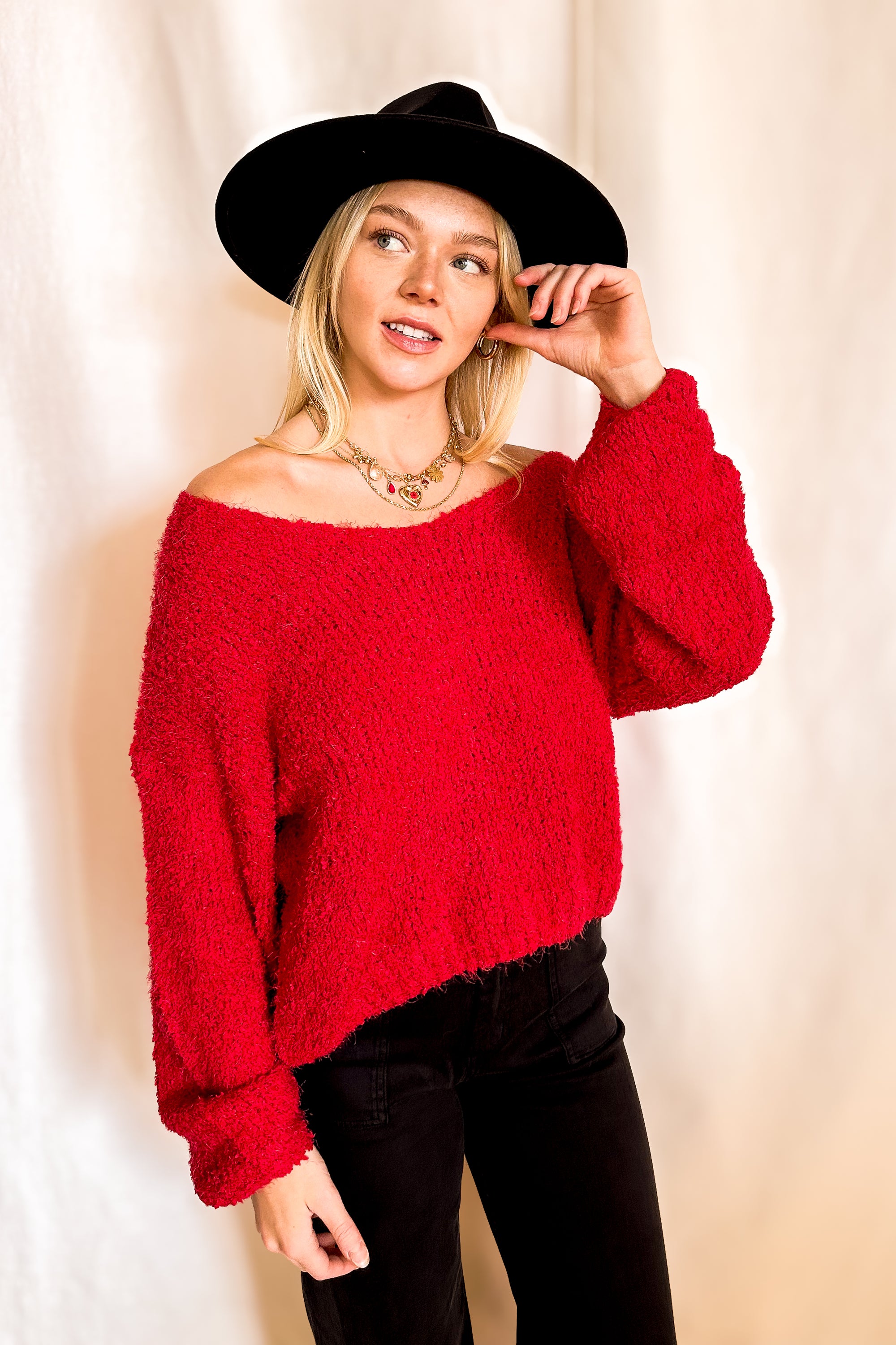 Fluffy V-Neck Sweater / Red