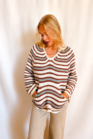 Triple Stripe Beach V-Neck Sweater / Cream