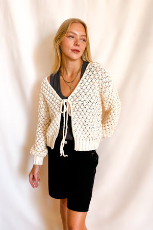 Chunky Yarn Tie Front Cardigan / Ivory