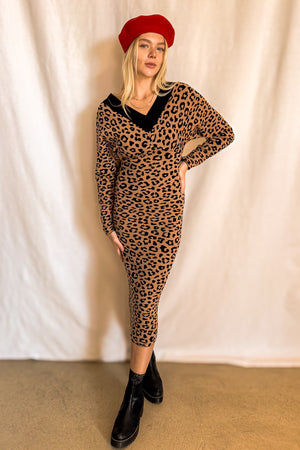 Leopard Long Sleeve Sweater Dress / Brown