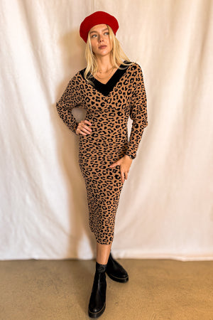 Leopard Long Sleeve Sweater Dress / Brown