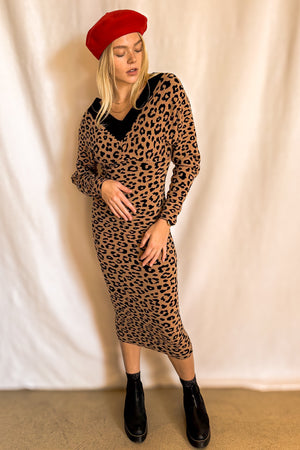 Leopard Long Sleeve Sweater Dress / Brown