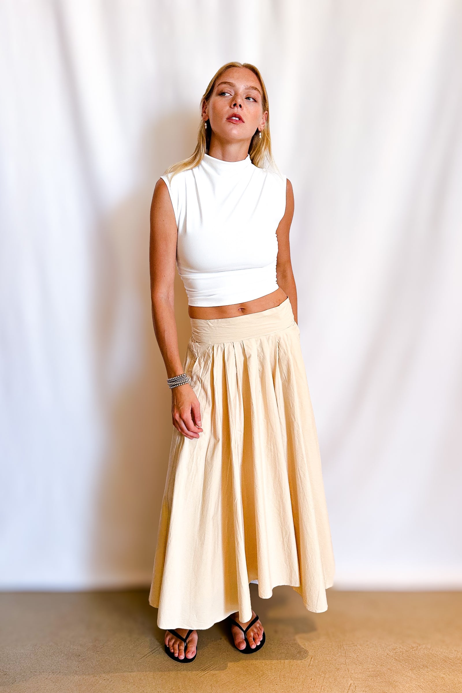 Tie Back Full Poplin Skirt / Beige