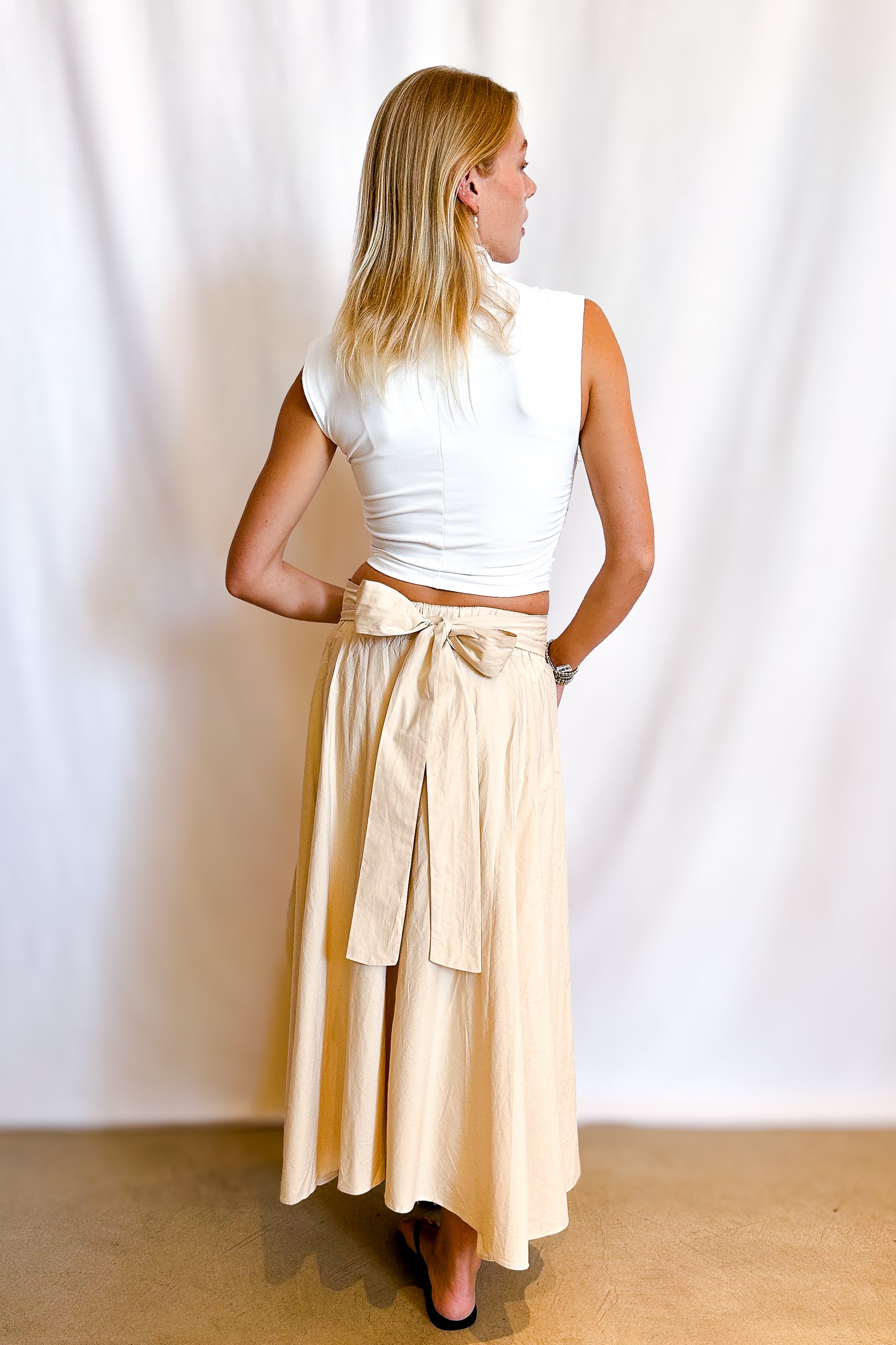 Tie Back Full Poplin Skirt / Beige