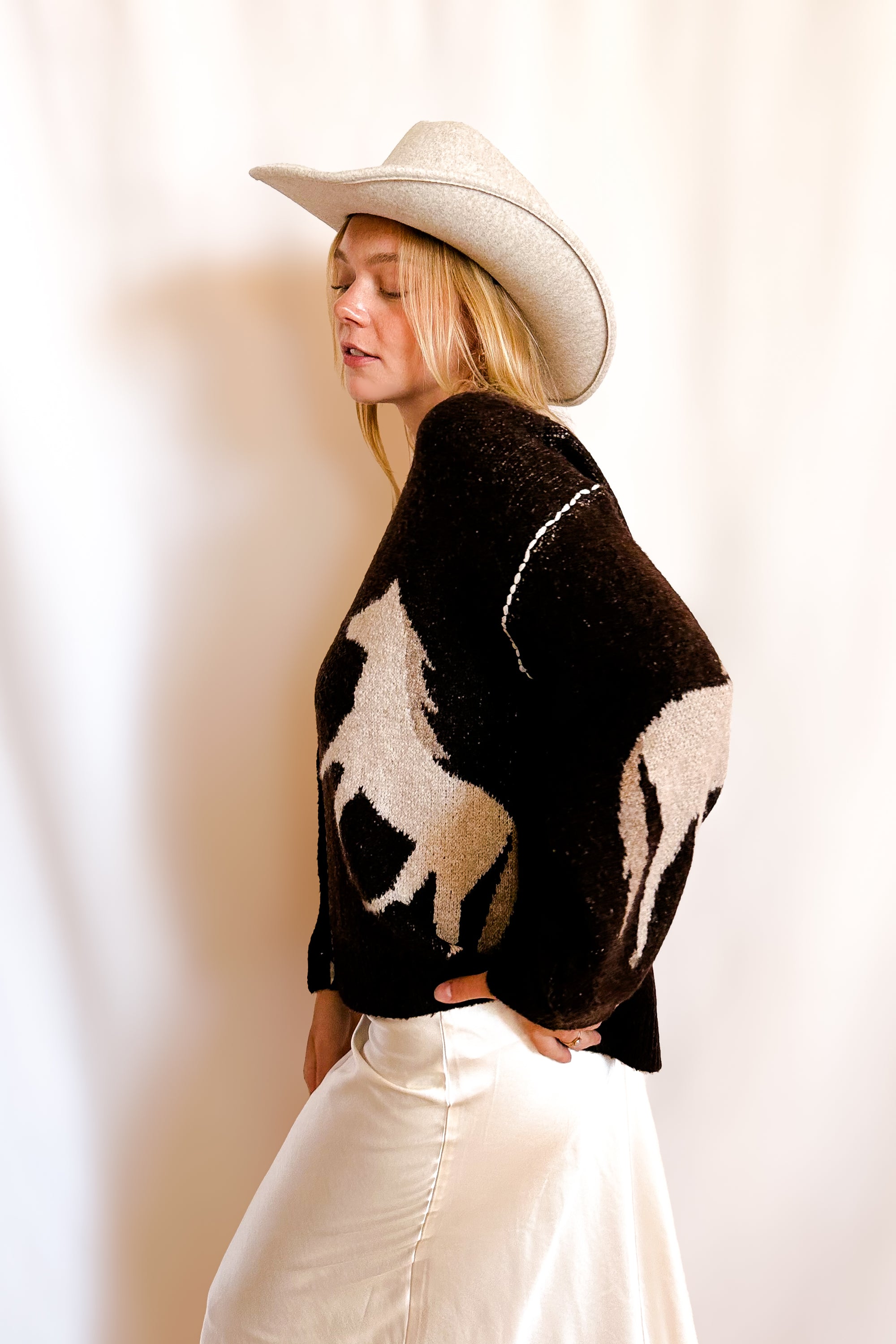 Equestrian Stitch Detail Cardigan Sweater / Brown