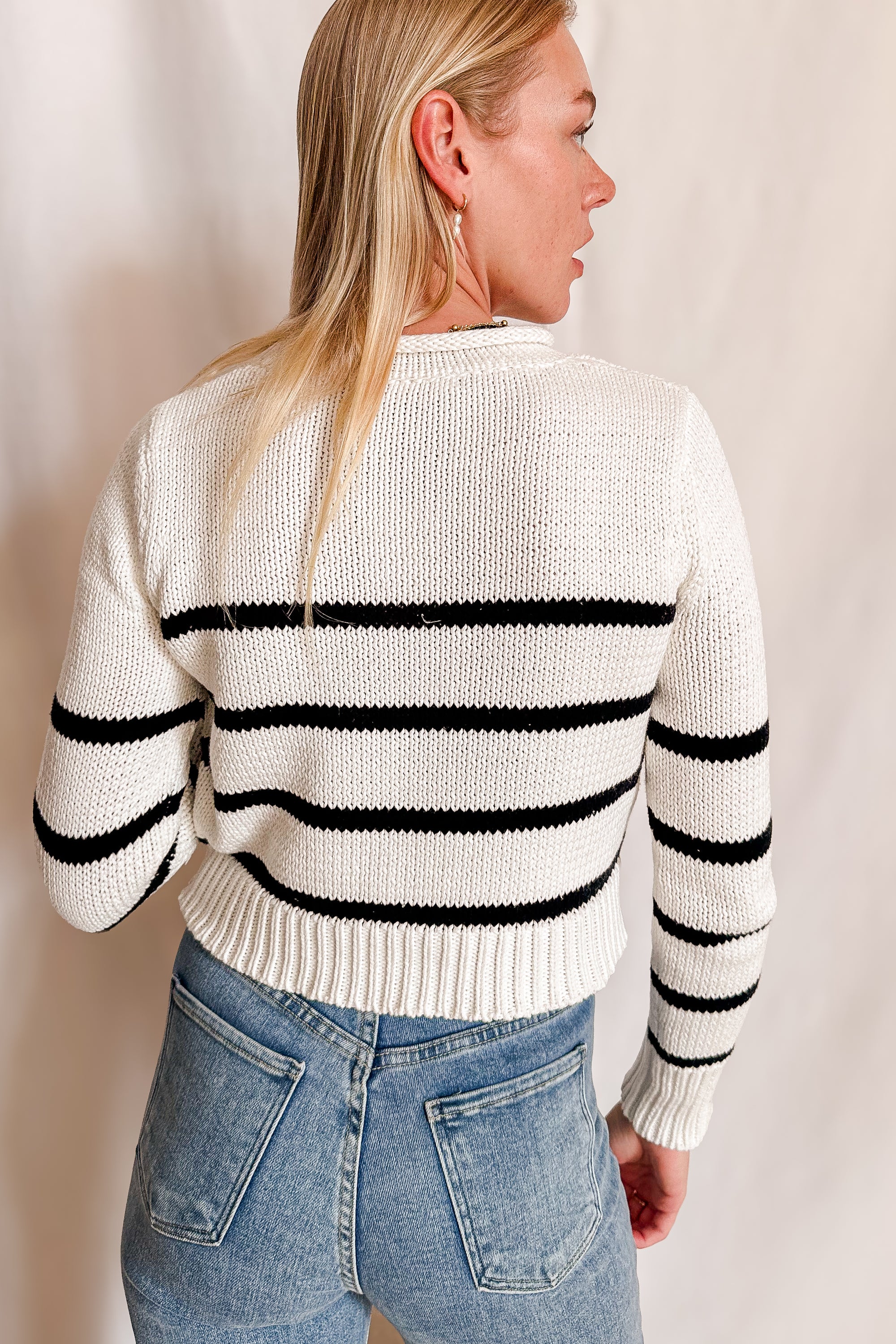 Stripe Rolled Edge Mid Length Sweater / White