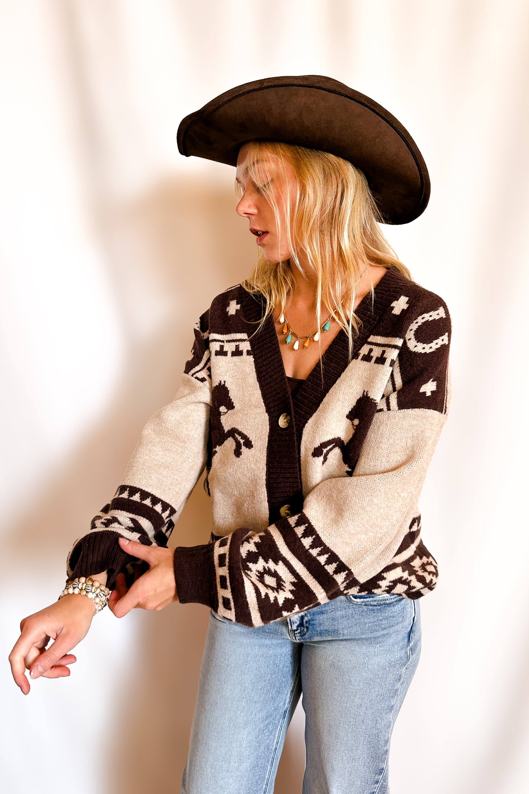 El Paso Desert Trails Button Cardigan / Taupe