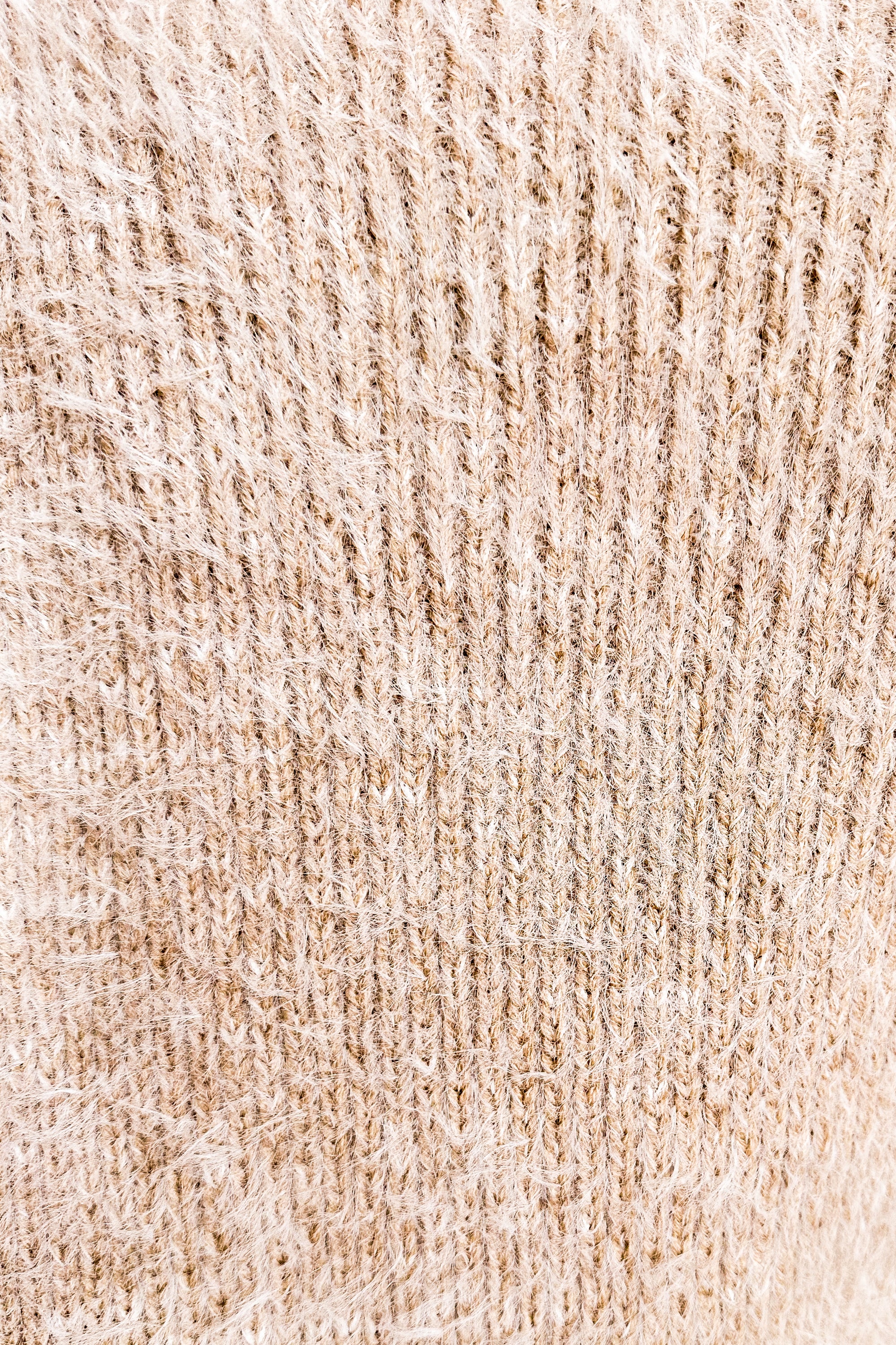 Mohair V-Neck Cropped Sweater / Sand