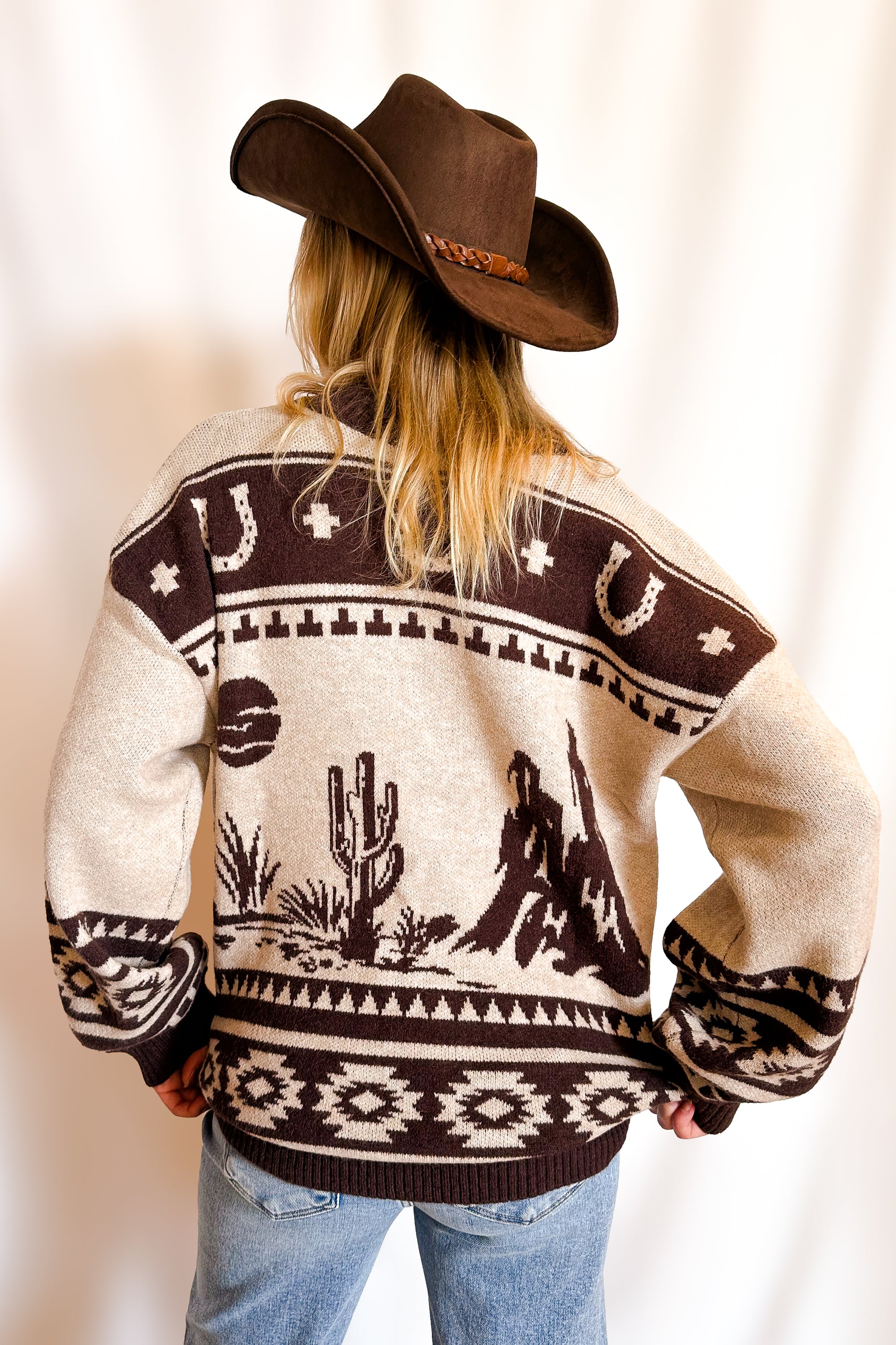 El Paso Desert Trails Button Cardigan / Taupe