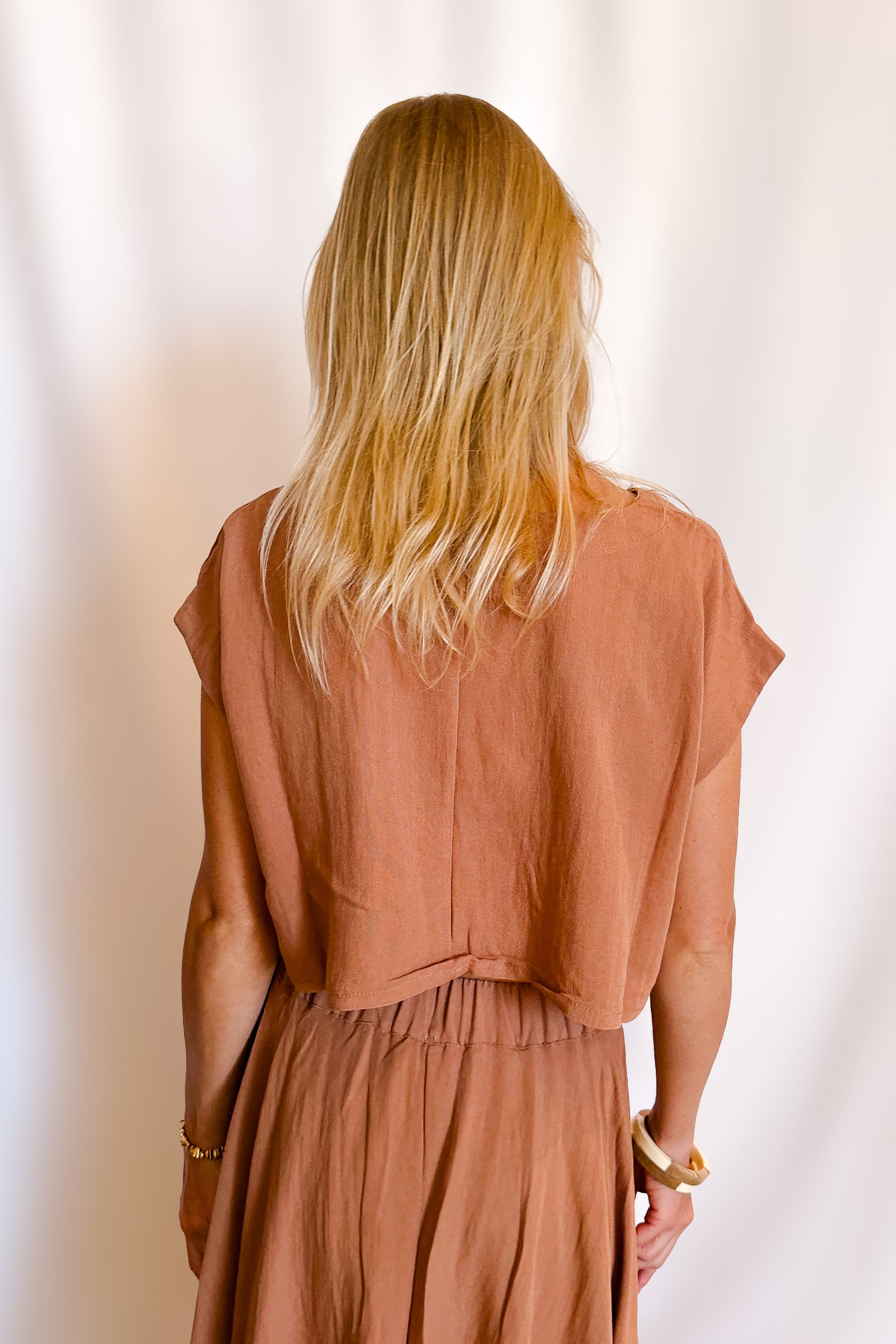 Boxy Loose Crop Sleeveless Top / Mocha