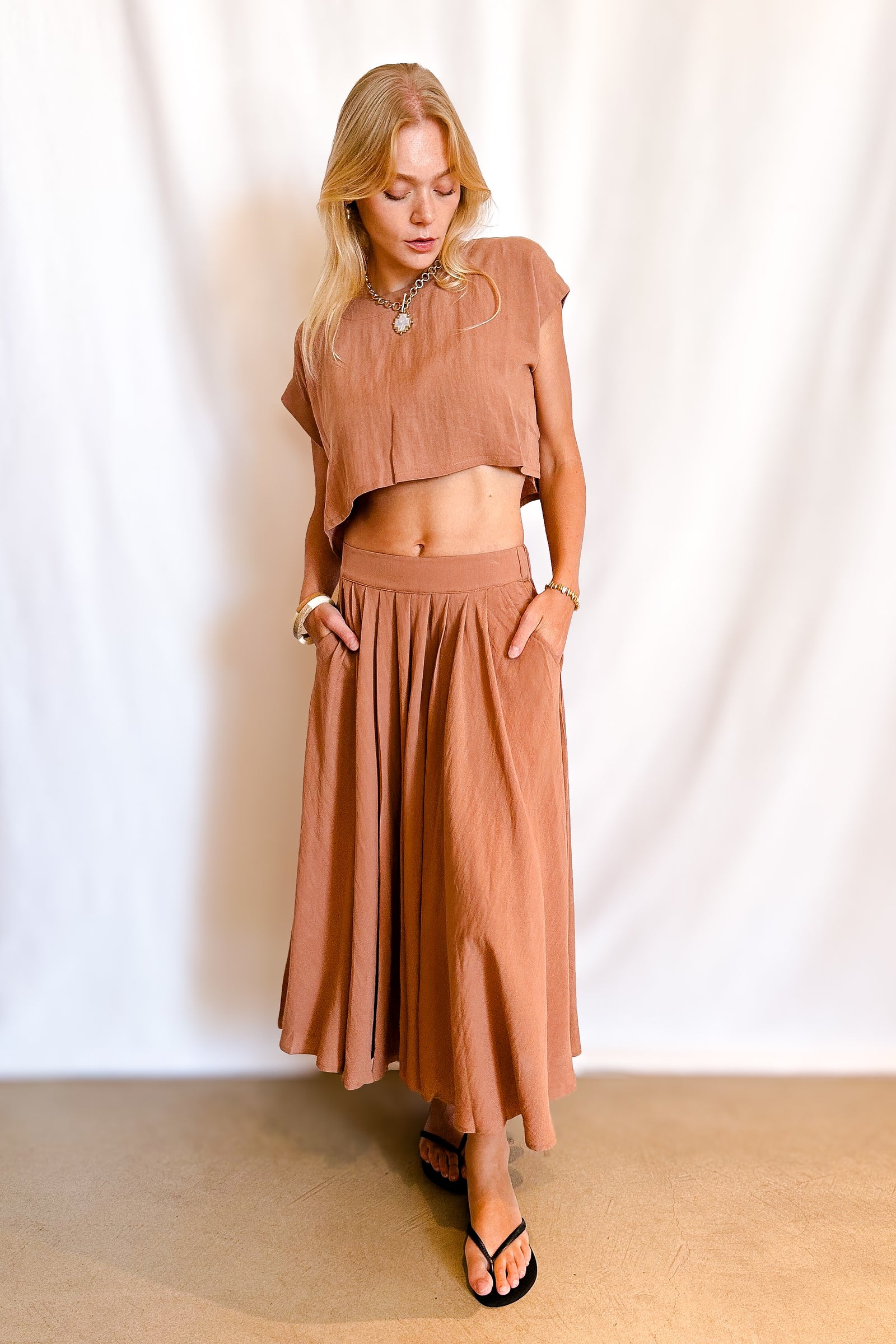 Pocketed Full Midi Skirt / Mocha