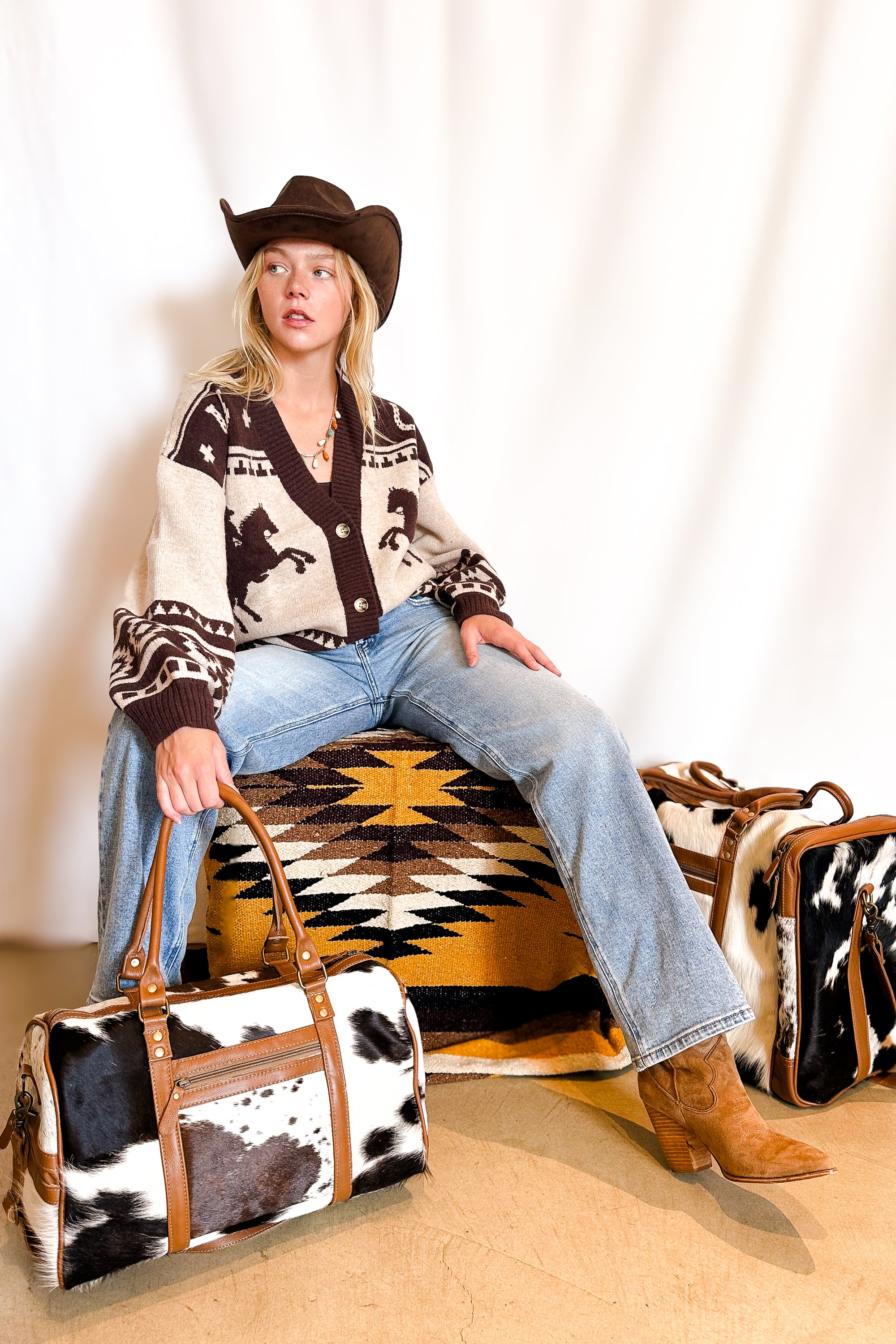 El Paso Desert Trails Button Cardigan / Taupe