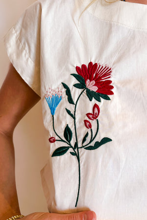 Embroidered Boxy Crop Sleeveless Top / Beige