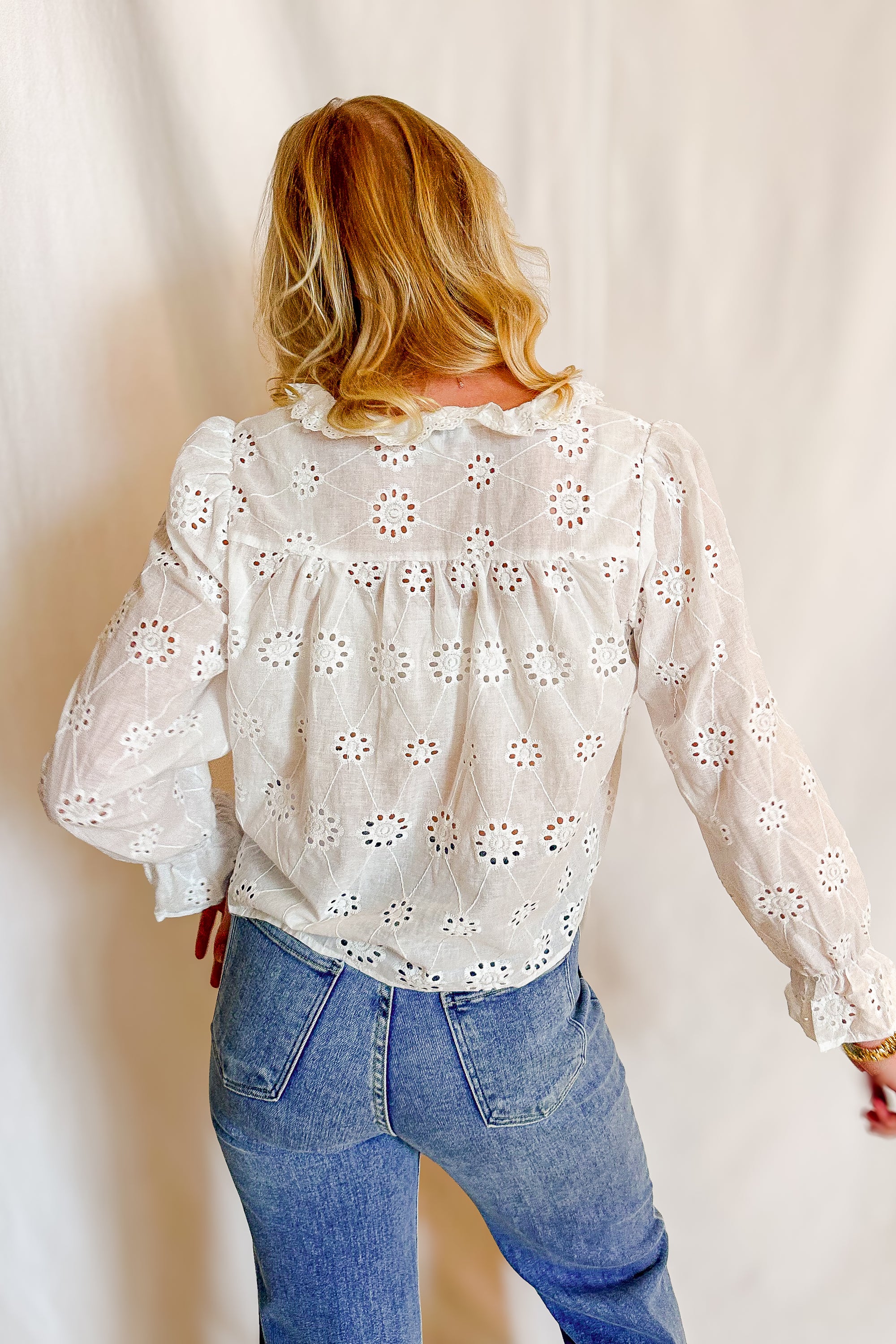 Eyelet Ruffle Front Blouse/ White