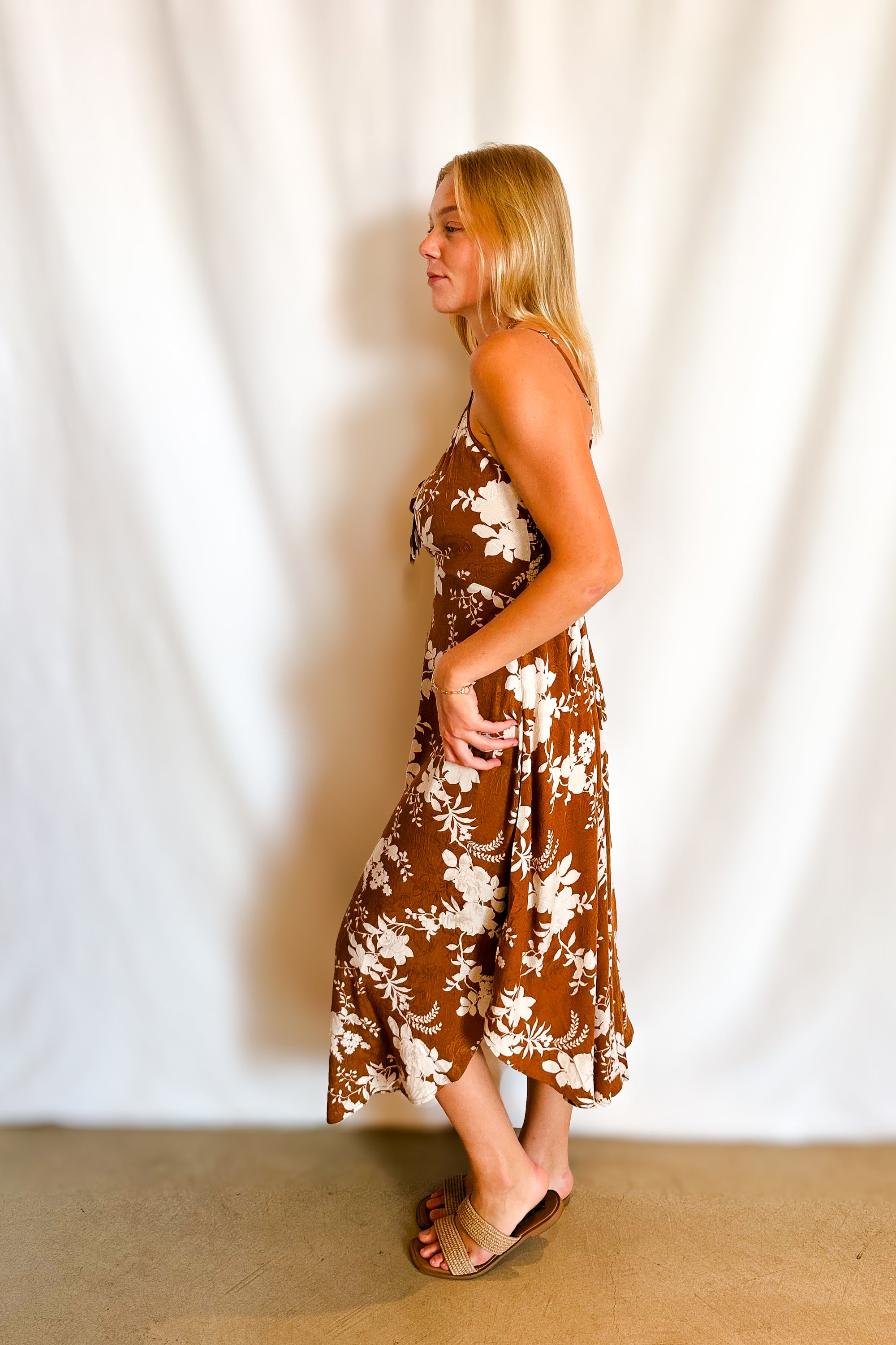 Jacquard Floral Cami Tulip Hem Dress / Camel