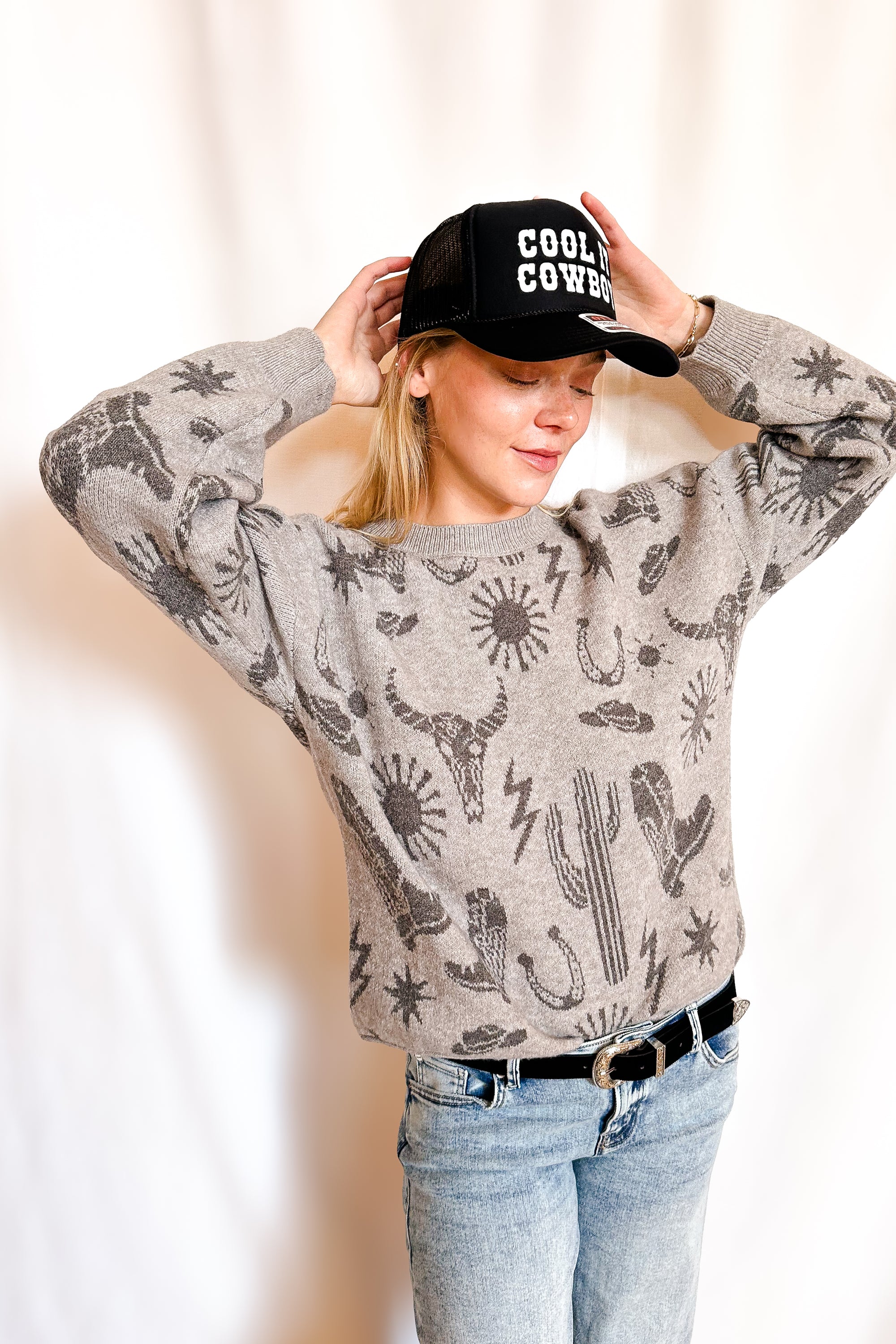 Out West Icon Pullover Sweater / Grey
