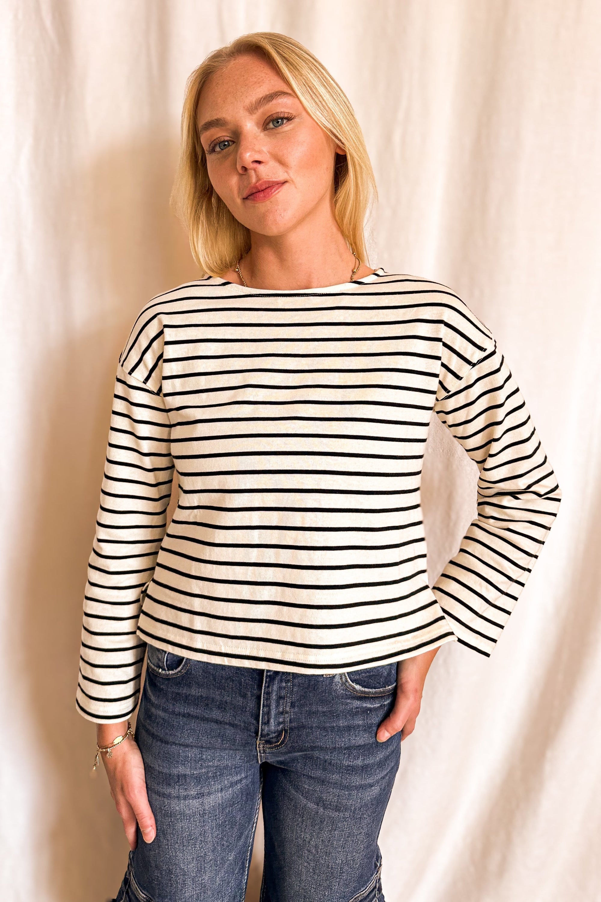 Striped Boxy Long Sleeve Basic Top / Black