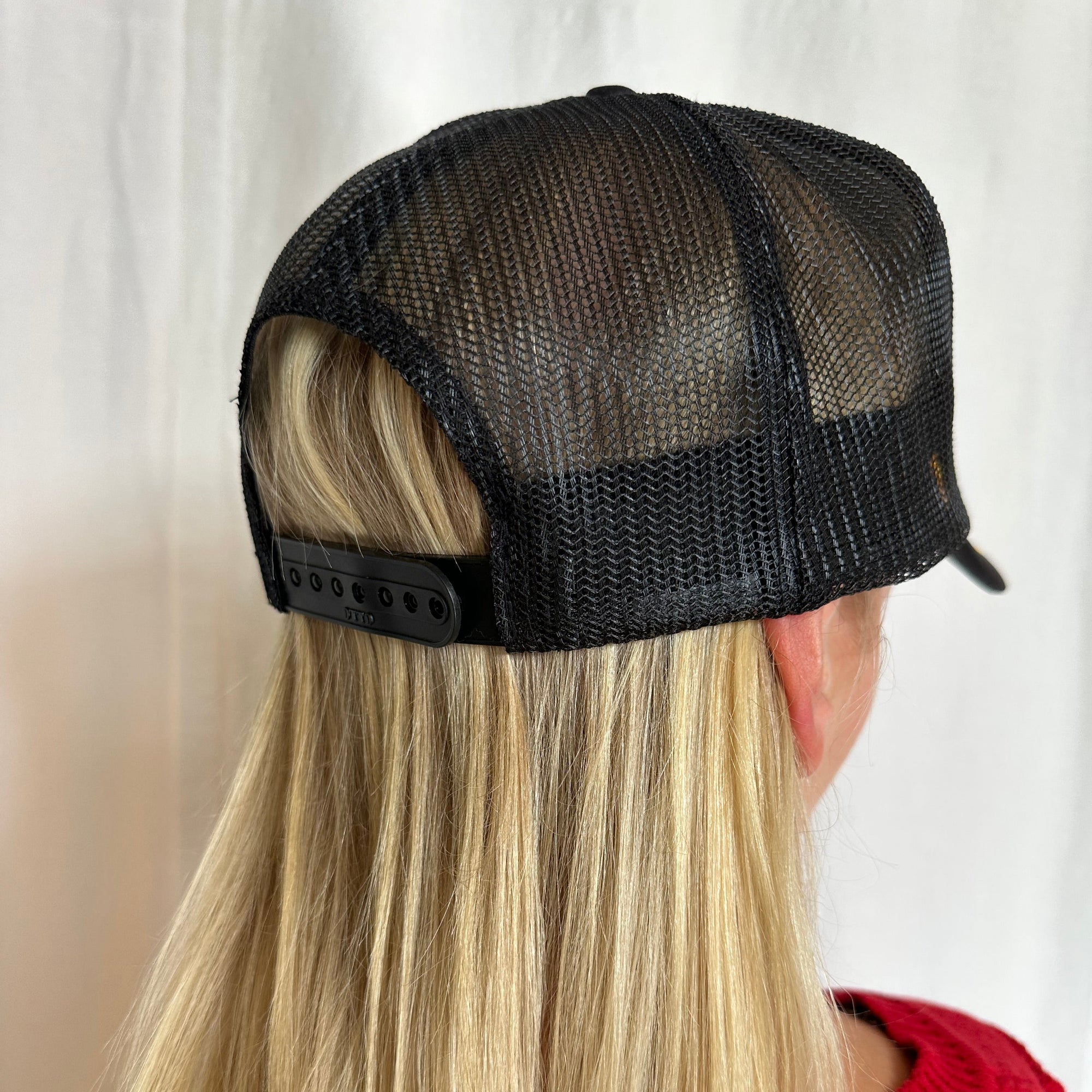 Cocktail Captain Trucker Hat / Black