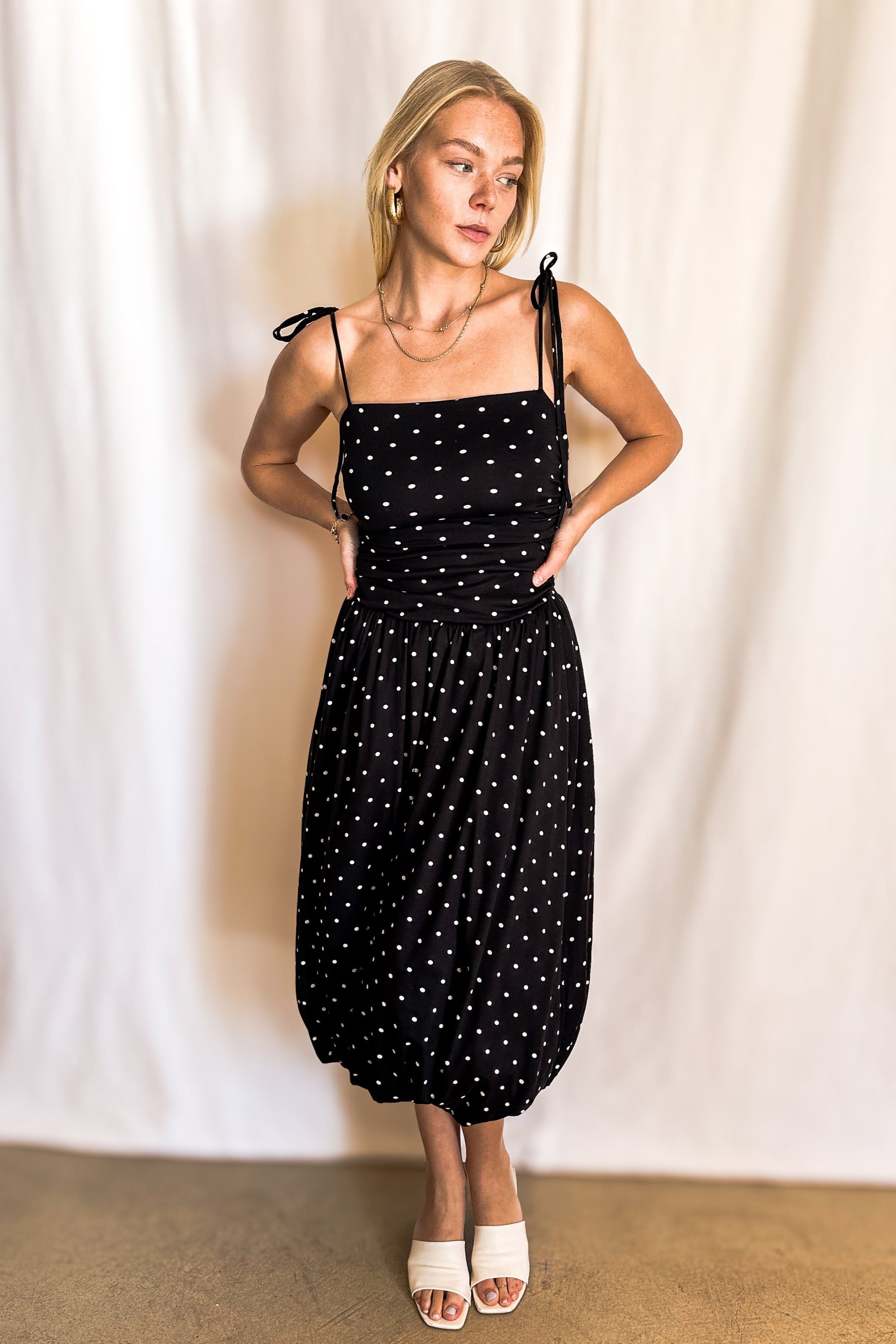 Polka Dot Ruched Bodice Bubble Midi Dress / Black